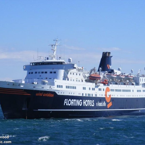 © Ian Greenwood MarineTraffic.com